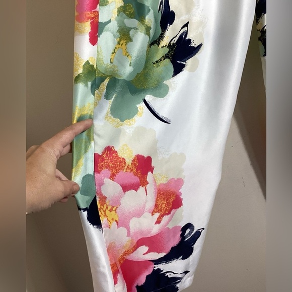 Natori Womens Floral Satin 2pc Pajama Set Size S Designer Chic Silky Ankle Pant - Picture 12 of 16